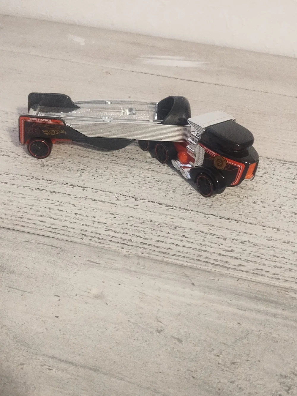 Hot Wheels Sky Show Semi Truck With Trailer 2014 Mattel very good condition